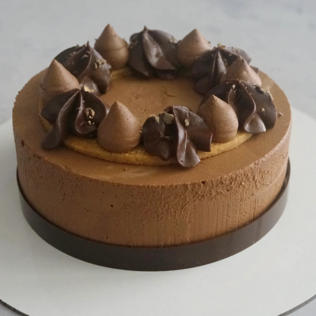 Eggless Chocolate Mousse Cake (500g)